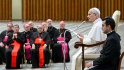 Papa Leon al XIV-lea la audiența acordată participanților la conferința "Mistica. Fenomene mistice și sfințenie", organizat de Departamentului pentru Cauzele Sfinților (Aula Paul al VI-lea, 13 noiembrie 2025)