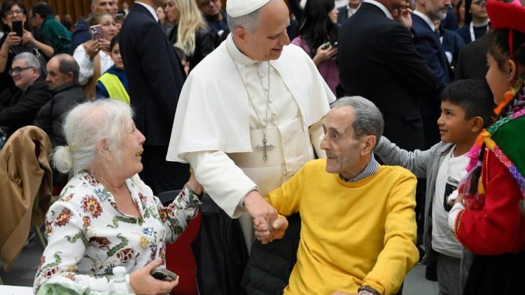 Le Pape parmi les convives