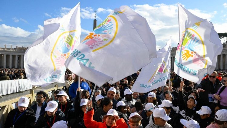 Обща аудиенция на площад "Свети Петър"