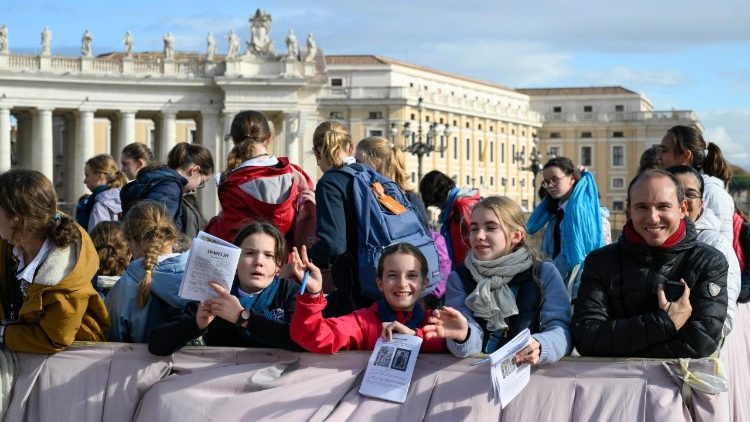 Gläubige bei der Generalaudienz in Rom