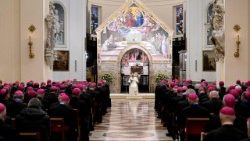 O Papa na Basílica de Santa Maria dos Anjos com os bispos da Conferência Episcopal Italiana