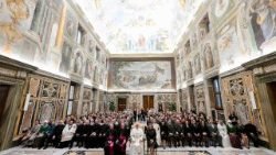 Pope Leo with the group of pilgrims from Latvia