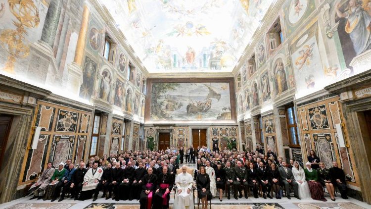 Pope Leo with the group of pilgrims from Latvia