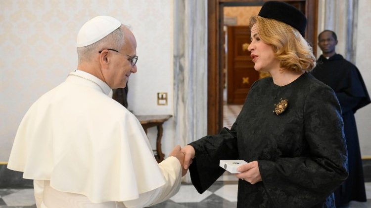 Pope Leo during his private audience with Latvian PM Evika Siliņa