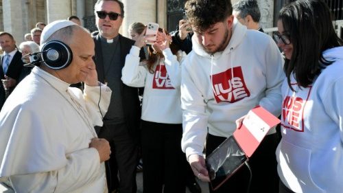 Papa Leone ascolta la "Voce del mondo" per la pace dall'app degli universitari salesiani di Venezia