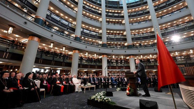 2025.11.27 Viaggio Apostolico in Turkiye - Incontro con le Autorita'