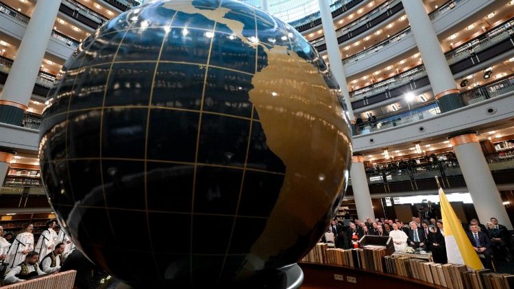 Pope Leo joins members of the diplomatic corps and civil authorities