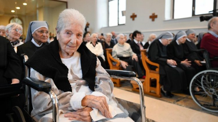 Gli ospiti della casa di accoglienza delle religiose