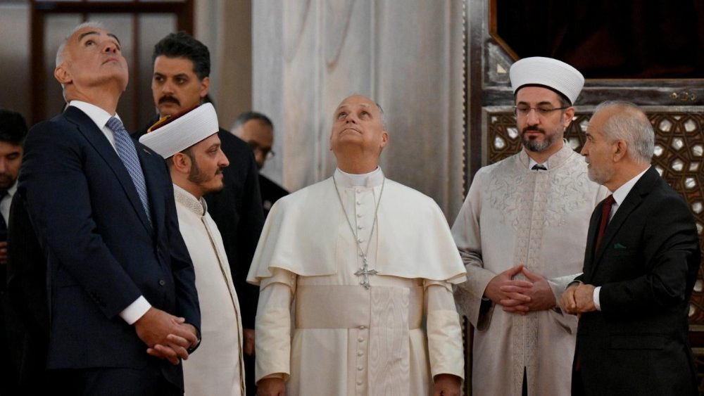 2025.11.29 Viaggio Apostolico in Turkiye - Visita alla Moschea Sultan Ahmed