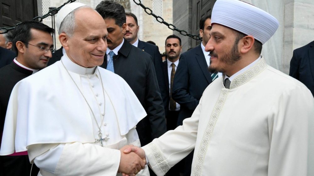 2025.11.29 Viaggio Apostolico in Turkiye - Visita alla Moschea Sultan Ahmed