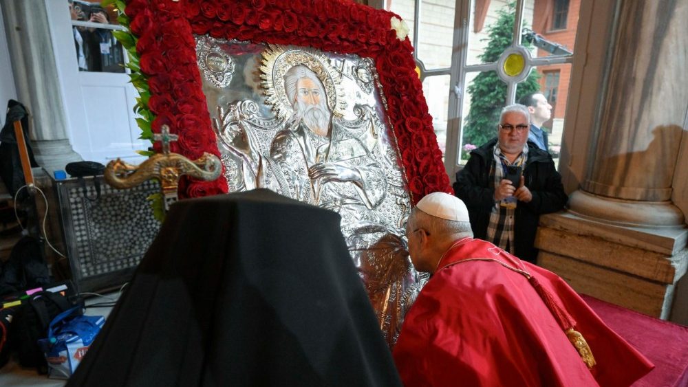 Doxologie en l'église patriarcale Saint-Georges d'Istanbul, samedi 29 novembre 2025. 