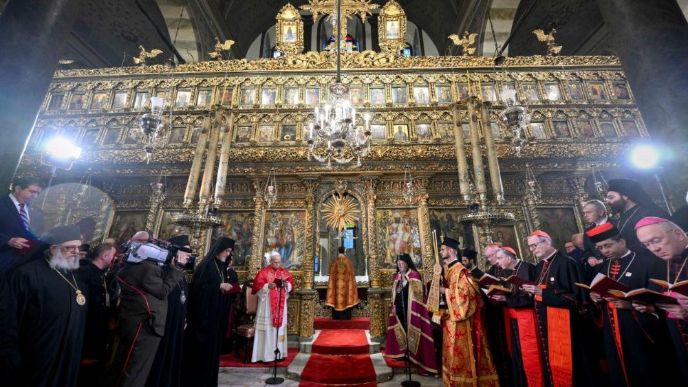Doxologie en l'église patriarcale Saint-Georges d'Istanbul, samedi 29 novembre 2025. 