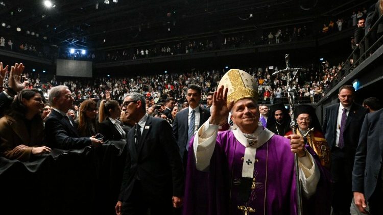 Po raz pierwszy liturgia papieska w Turcji odbyła się poza katolickim miejscem kultu - w Volkswagen Arena