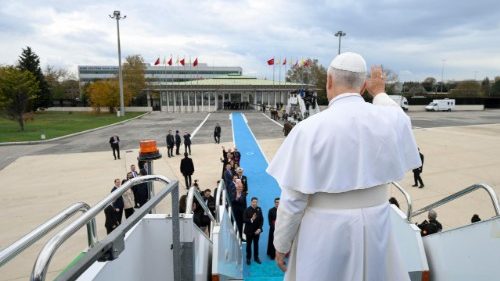 Štvrtý deň apoštolskej cesty pápeža Leva XIV.: Istanbul a príchod do Bejrútu