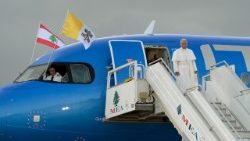 Apoštolská cesta do Libanonu – Přílet na mezinárodní letiště v Bejrútu a uvítací ceremonie