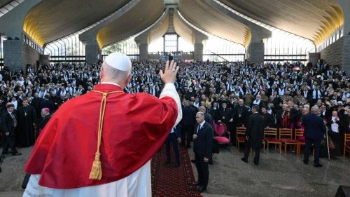 El Papa a religiosos del Líbano: "Ustedes son constructores esperanza y caridad”