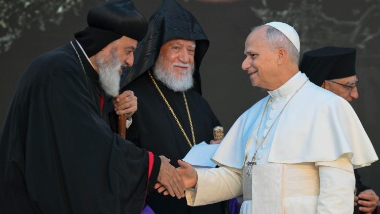 El Papa y el Patriarca de Antioquía y de todo Oriente y Jefe Supremo de la Iglesia Ortodoxa Siria en el mundo Mar Ignacio Ephraim II 