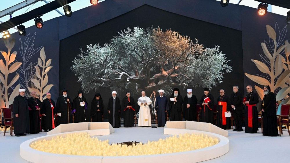 2025.12.01 Viaggio Apostolico in Libano - Incontro Ecumenico e Interreligioso in Piazza dei Martiri a Beirut