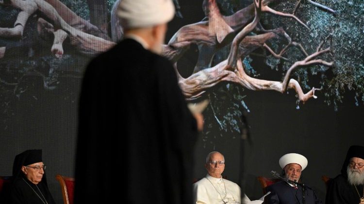 2025.12.01 Viaggio Apostolico in Libano - Incontro Ecumenico e Interreligioso in Piazza dei Martiri a Beirut