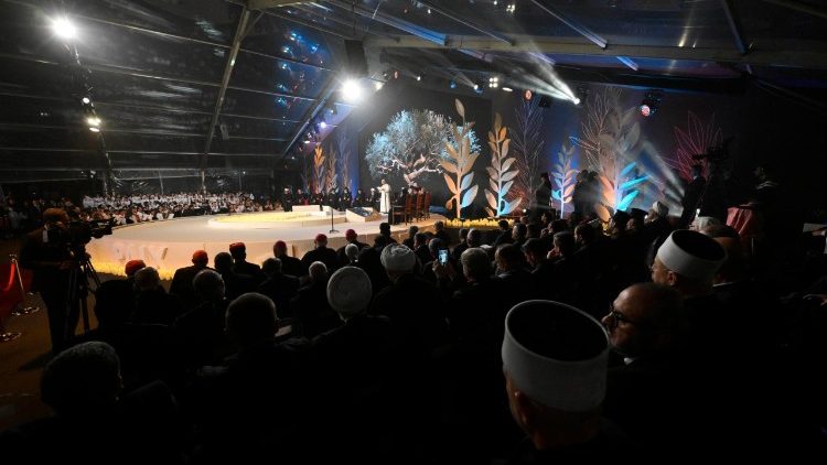 2025.12.01 Viaggio Apostolico in Libano - Incontro Ecumenico e Interreligioso in Piazza dei Martiri a Beirut