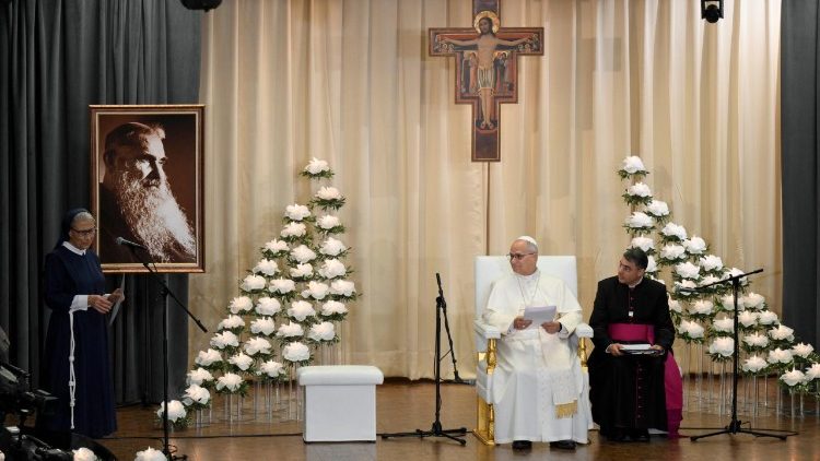 Sestra franjevka od Križa zahvaljuje Papi