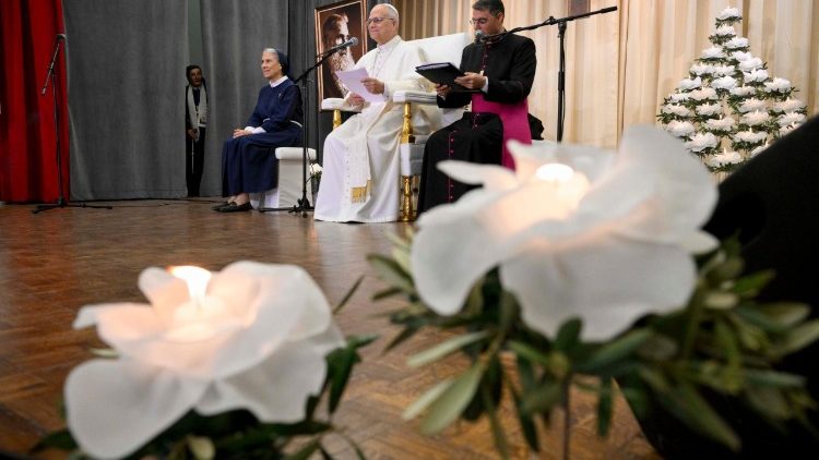 Leão XIV durante o seu discurso no Hospital de la Croix