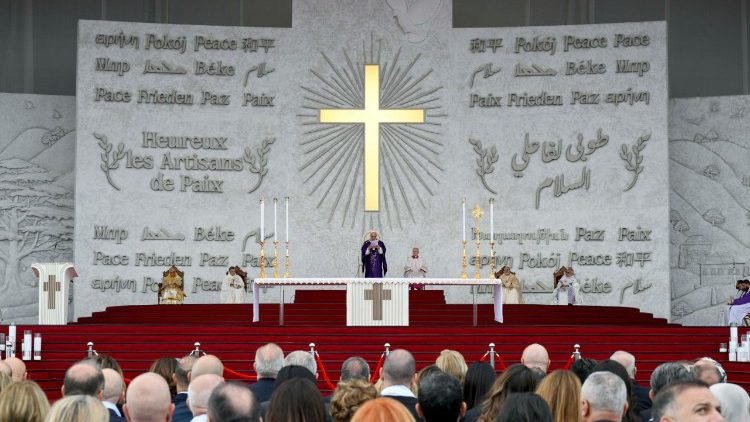 Pope Leo at Mass in Beirut