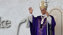 Lev XIV. při mši svaté v bejrútském přístavu, 2. prosince 2025