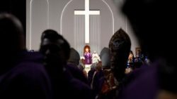 البابا لاون الرابع عشر يدعو لـبناء الجسور في بدء زمن المجيء.