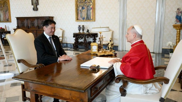 Popiežiaus audiencija Mongolijos prezidentui