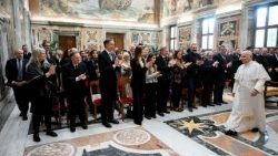 Papež Lev XIV. přijal pořadatele a účinkující Koncertu pro chudé