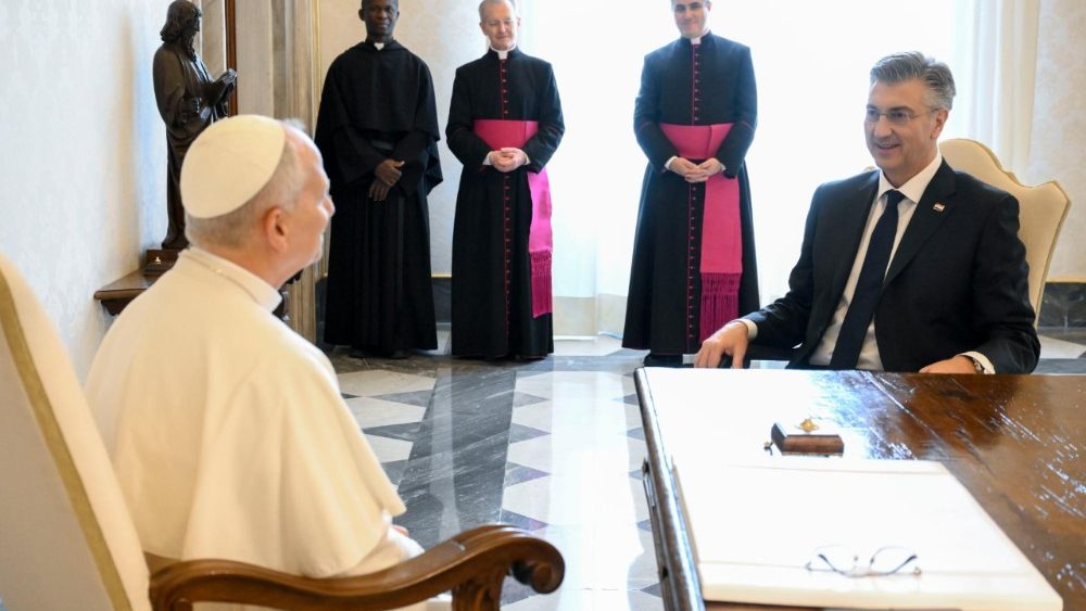 Прэм’ер-міністр Харватыі Андрэй Пленкавіч падчас аўдыенцыі ў Папы Льва XIV