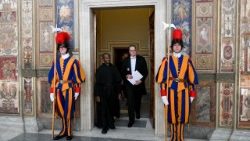 Jaunais Latvijas pilnvarotais vēstnieks pie Svētā Krēsla Māris Selga