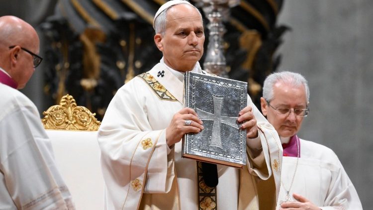 Papież nawiązał do Księgi Mądrości Syracha, w której poetycki obraz Mądrości znajduje swoją pełnię w Chrystusie