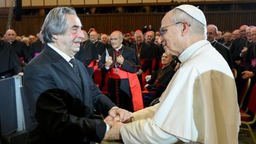 Papst Leo verleiht Ratzingerpreis an Riccardo Muti
