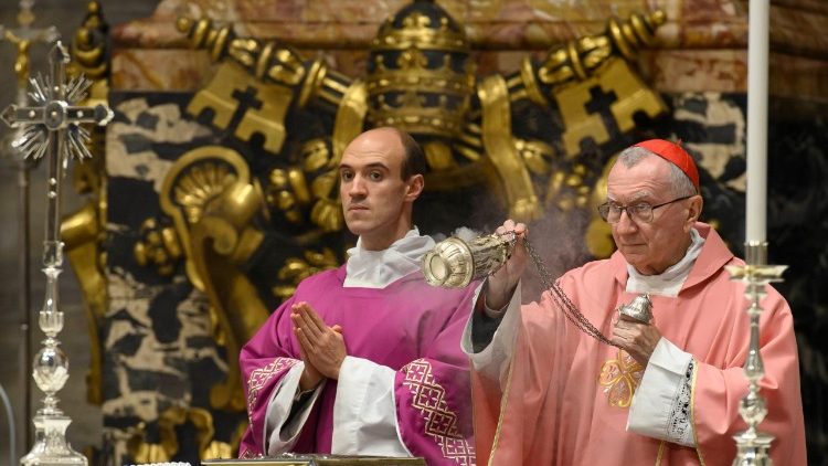Il cardinale Parolin, sabato scorso 13 dicembre, ha presieduto la Messa nella Basilica di San Pietro in occasione del Giubileo Forze di Sicurezza del Vaticano.