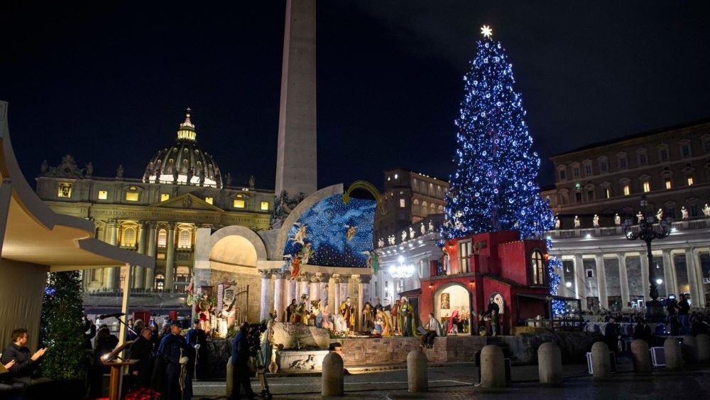 2025.12.15 Inaugurazione del presepe e accensione dell'albero di Natale a Piazza S. Pietro
