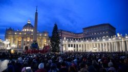 Liturujia ya Neno la Mungu katika Dominik ya IV ya Kipindi cha Majilio Mwaka A wa Kanisa inatualika kumtafakari, “Imanueli; Yaani, Mungu pamoja nasi.” 
