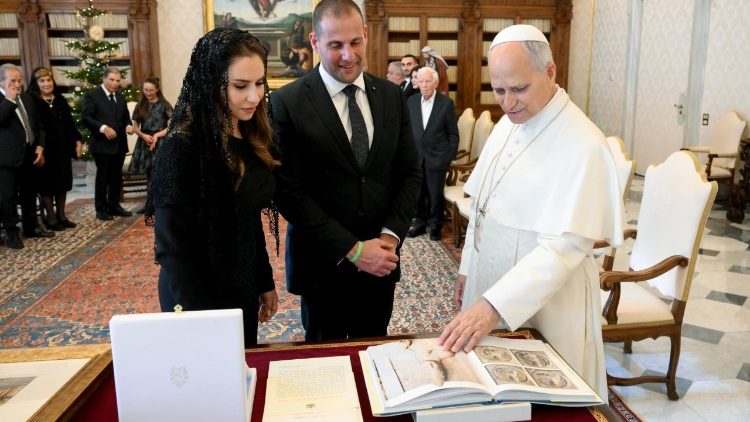 البابا يستقبل رئيس وزراء جمهورية مالطا