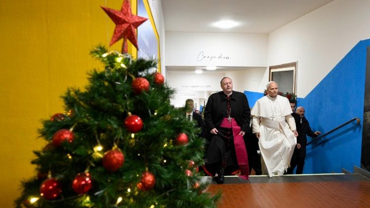 El Papa conoce las instalaciones de la Escuela Pontificia Pablo VI en Castel Gandolfo, martes 16 de diciembre de 2025