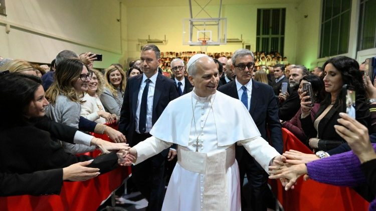 Papa akiwa anaondoka