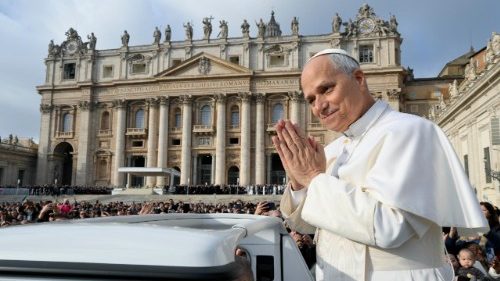 Il Papa: la pace non &egrave; un'utopia. No al riarmo, si risveglino le coscienze