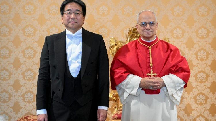 مقابلة مع سفير اليابان الجديد لدى الكرسي الرسولي