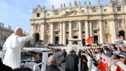 Picha ya mojawapo ya Katekesi ya Papa.