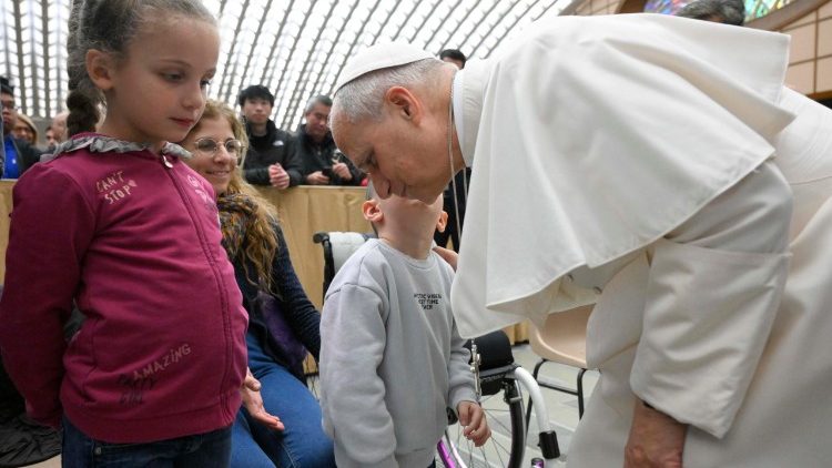 Noeli yenye furaha, amani na utulivu kutoka kwa Kristo Yesu