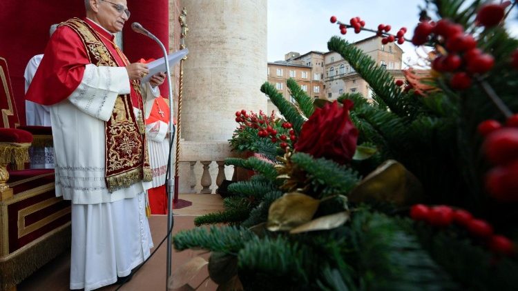Ojciec Święty wyjaśnił, że „Jezus Chrystus jest naszym pokojem przede wszystkim dlatego, że uwalnia nas od grzechu”