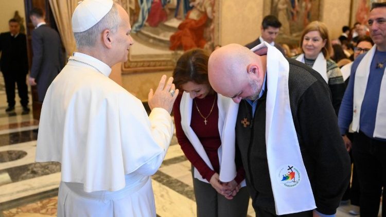 The Pope blesses two of the pilgrims who have come from the city of Alcal&aacute; de Henares, Spain
