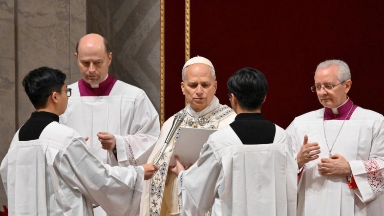 Papa durante as Primeiras V&eacute;speras