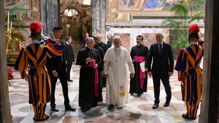 L'arrivo del Papa nella Cappella Sistina
