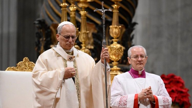 Papa Leo XIV na fimbo mpya ya kichungaji